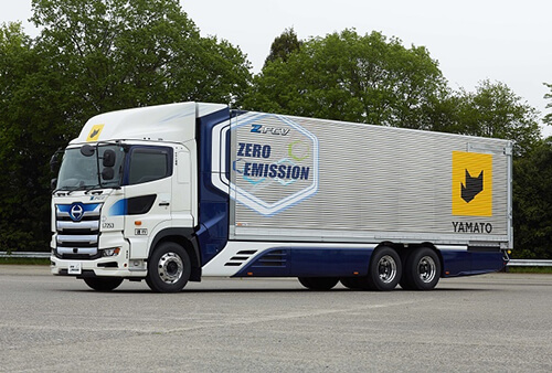 Large-sized fuel-cell truck