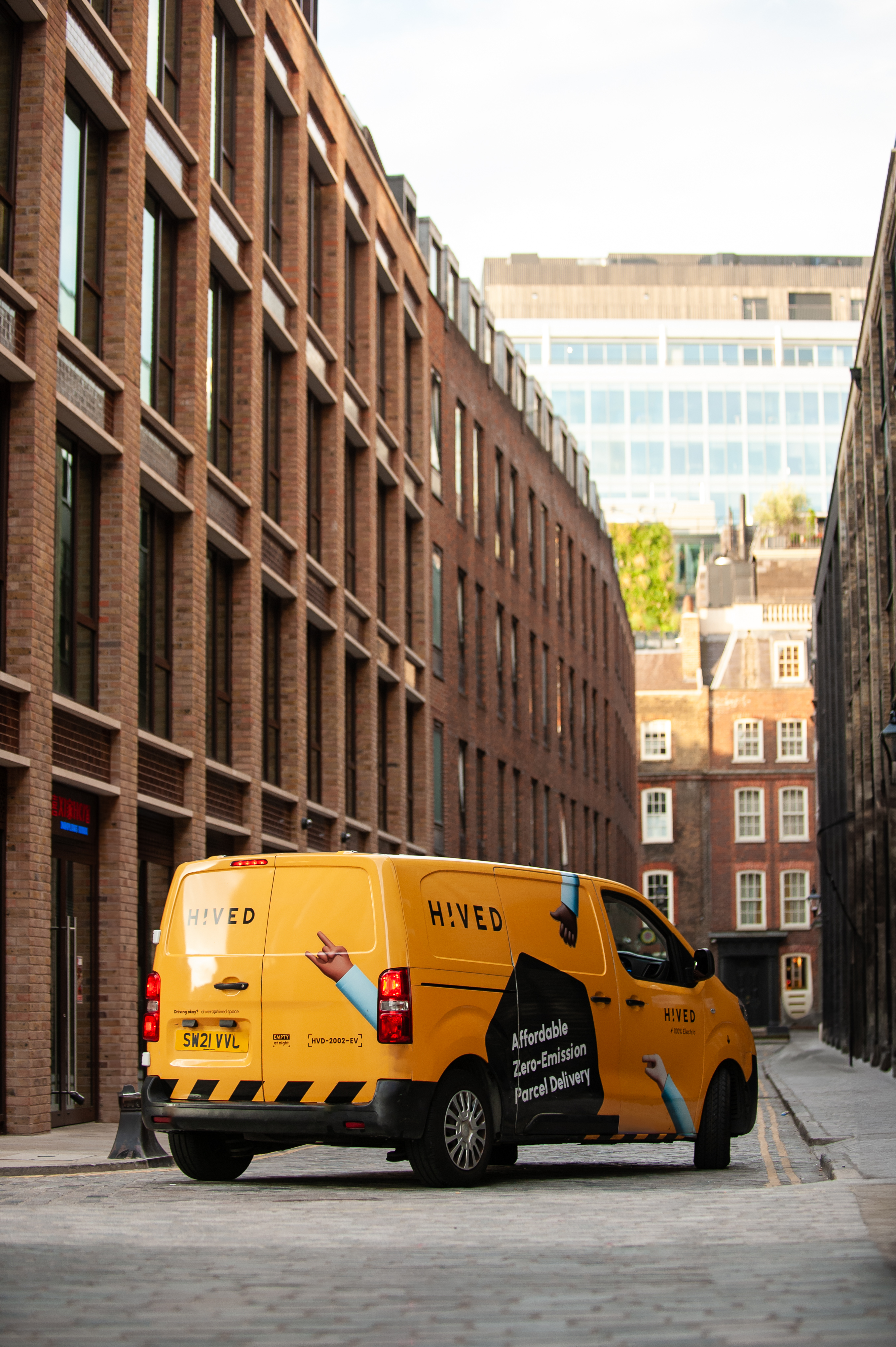 データを起点とした効率的でサステナブルな宅配便サービスを英国で提供