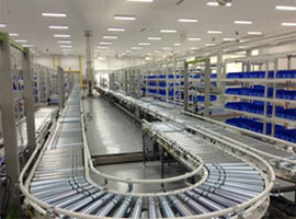 �F�{�X���[�Z���^�[